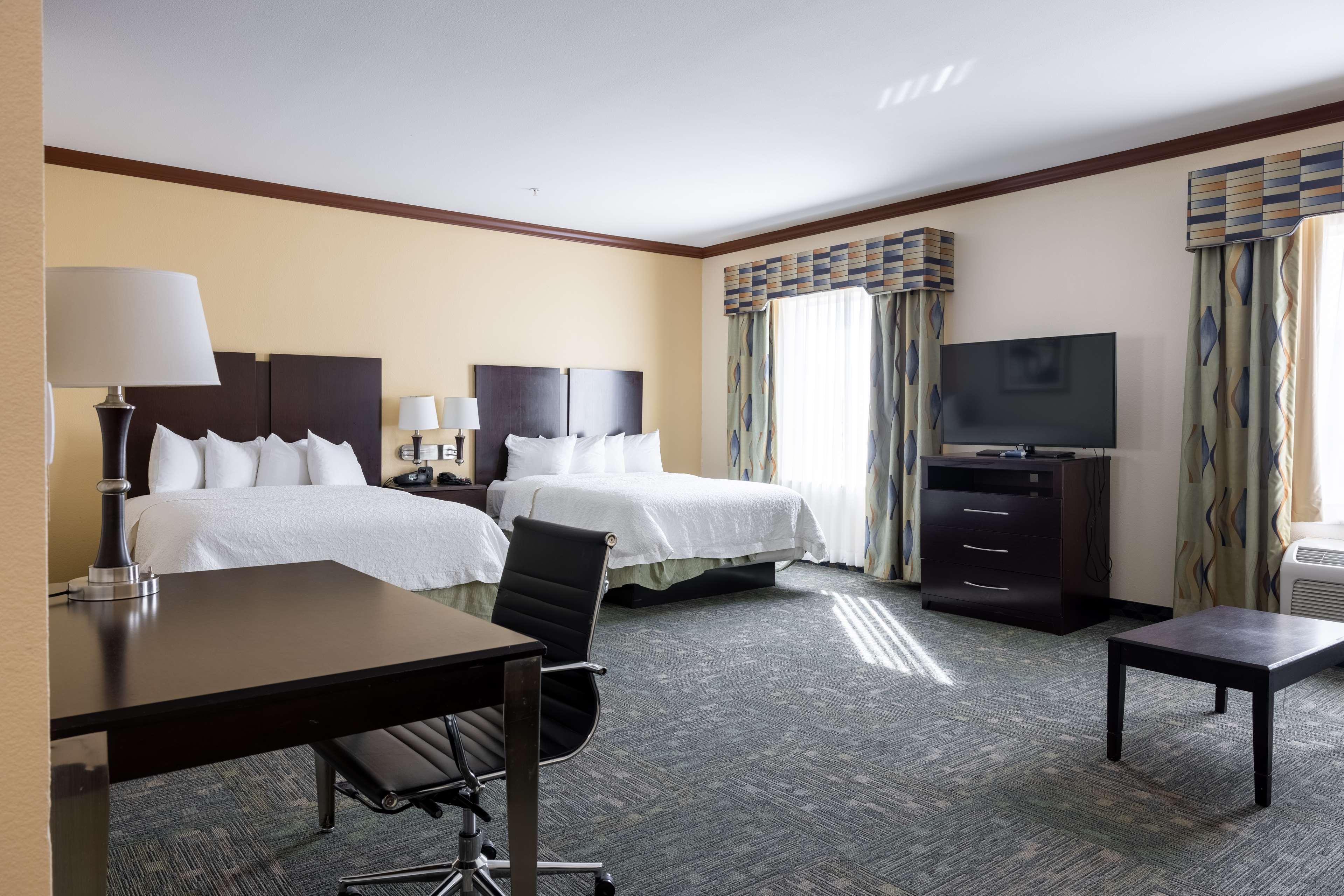 Hampton Inn Alice Bagian luar foto