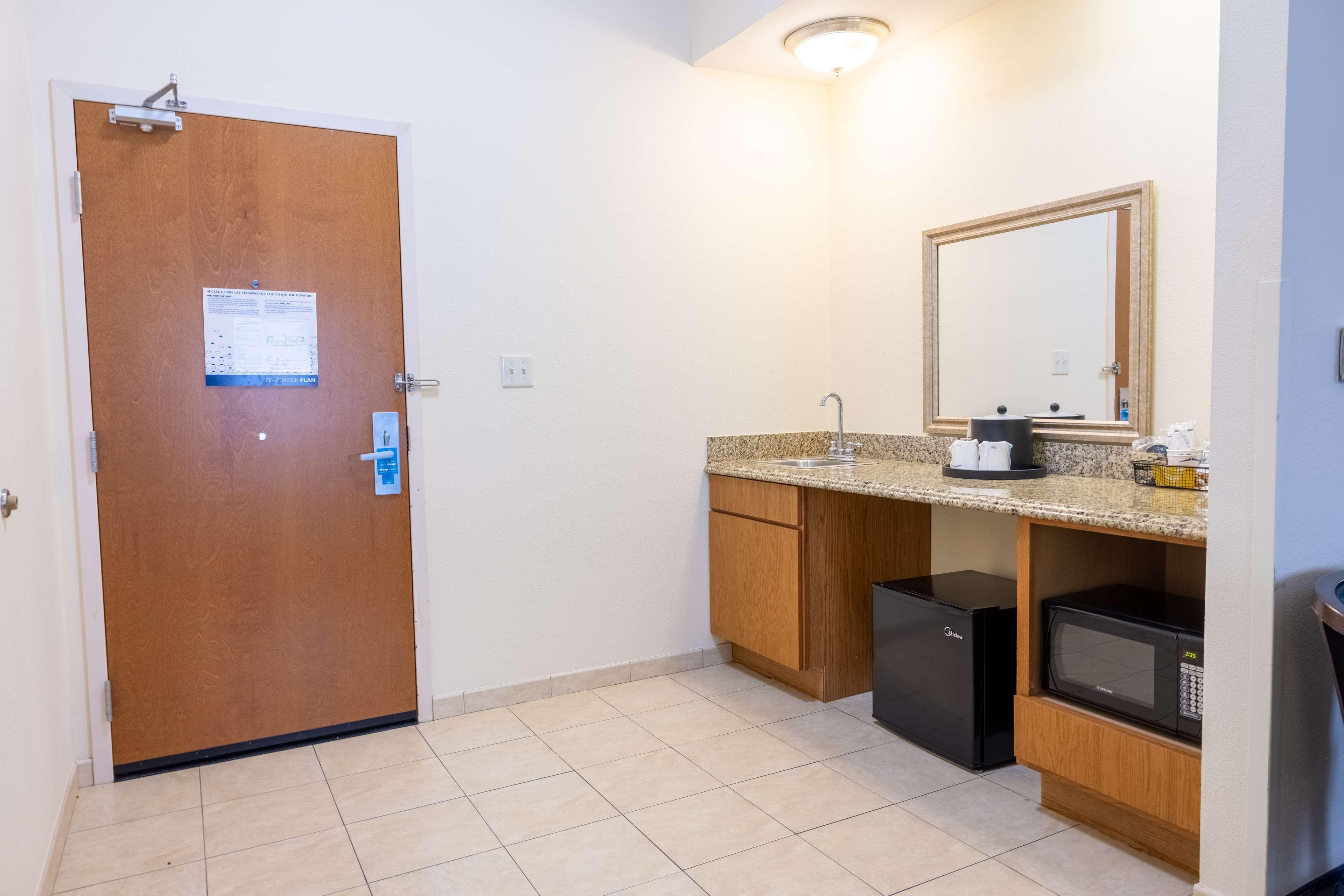 Hampton Inn Alice Bagian luar foto