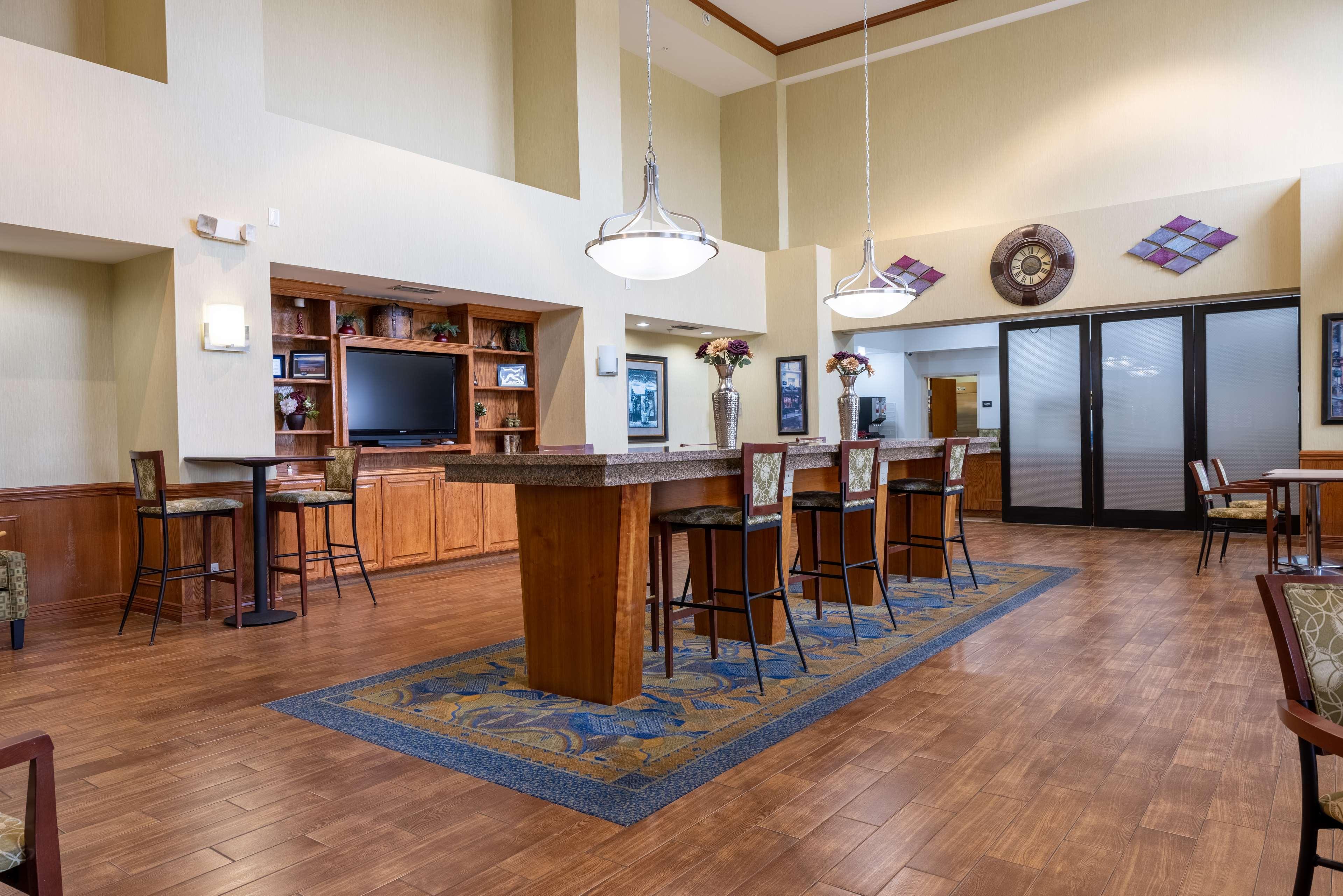 Hampton Inn Alice Bagian luar foto