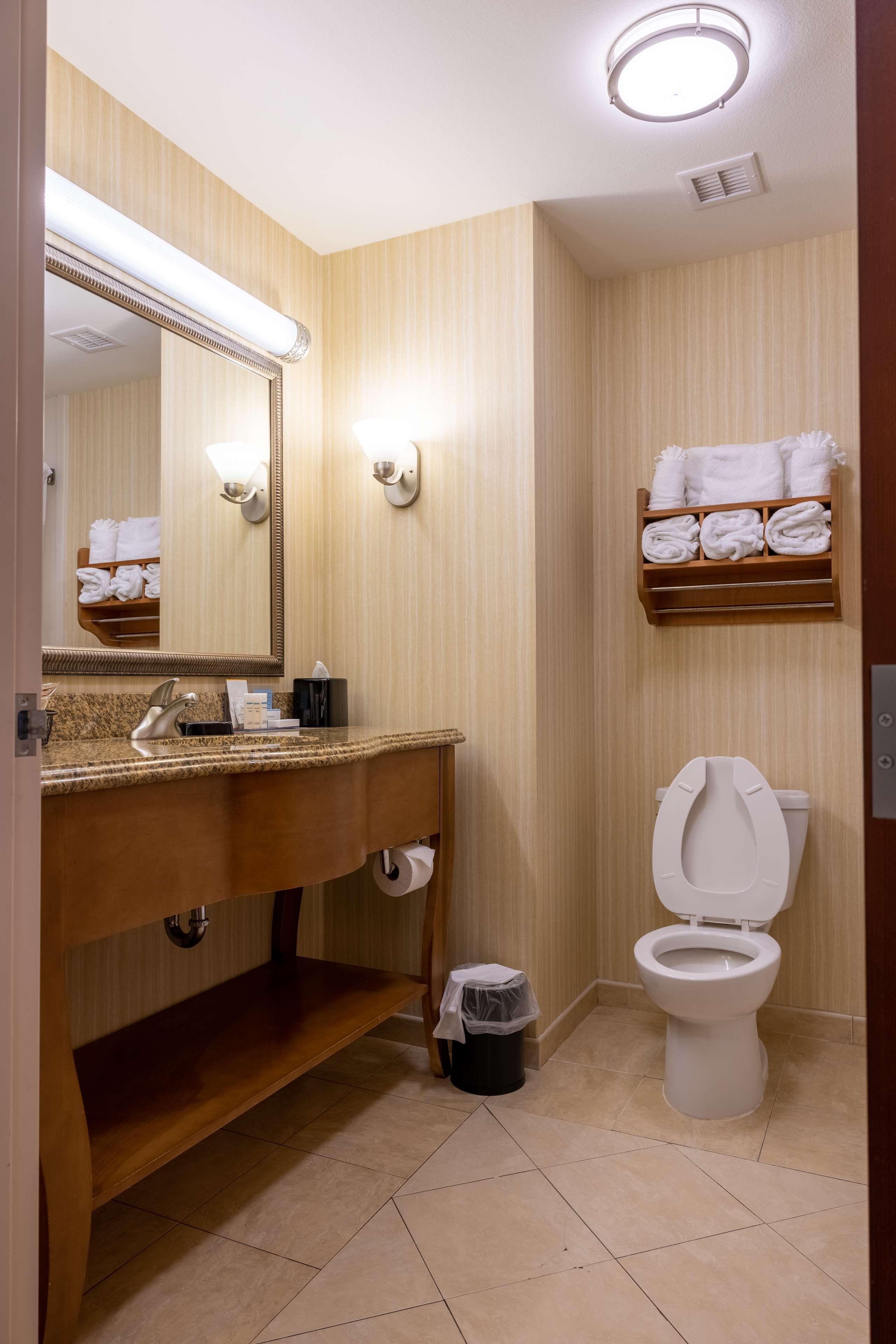 Hampton Inn Alice Bagian luar foto